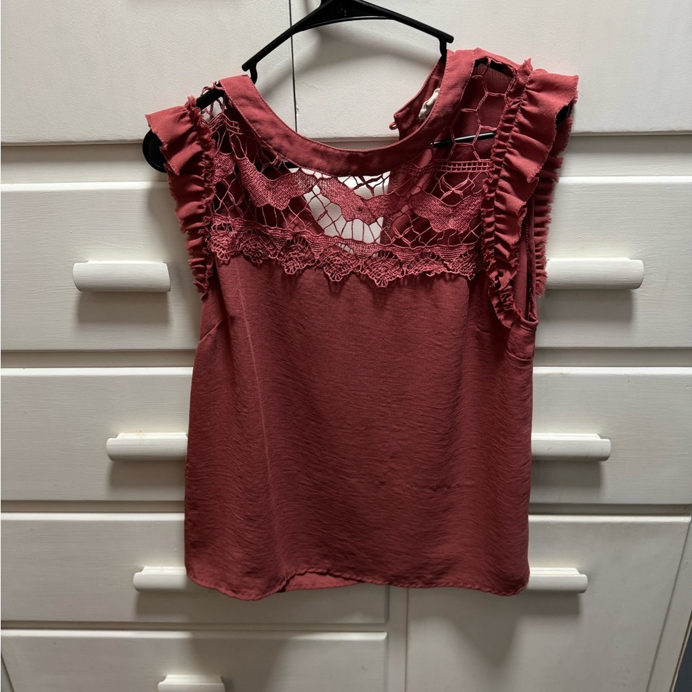 Hem & Thread Lace Accent Sleeveless Blouse - Rose